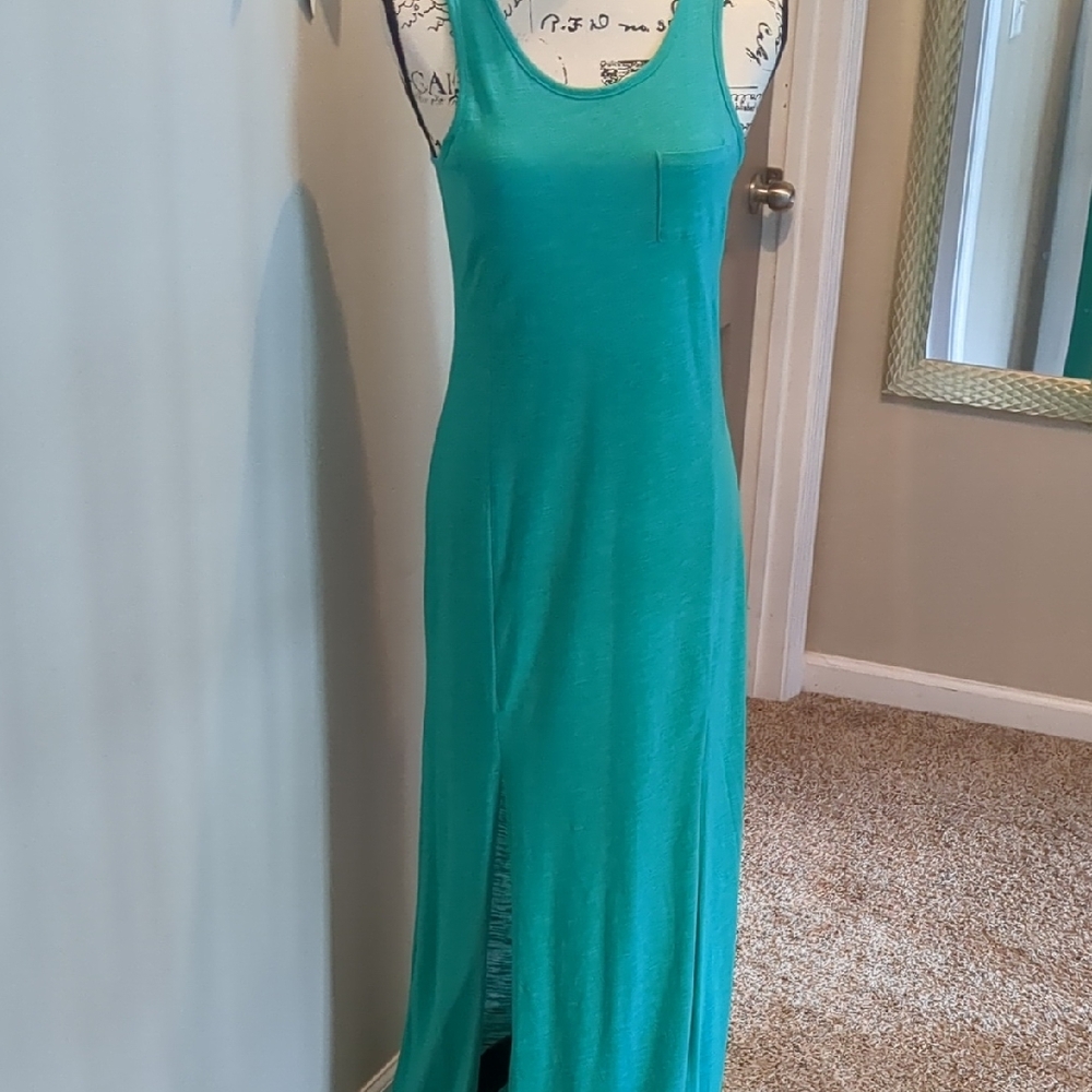 Green Sleeveless Sheath Maxi Dress